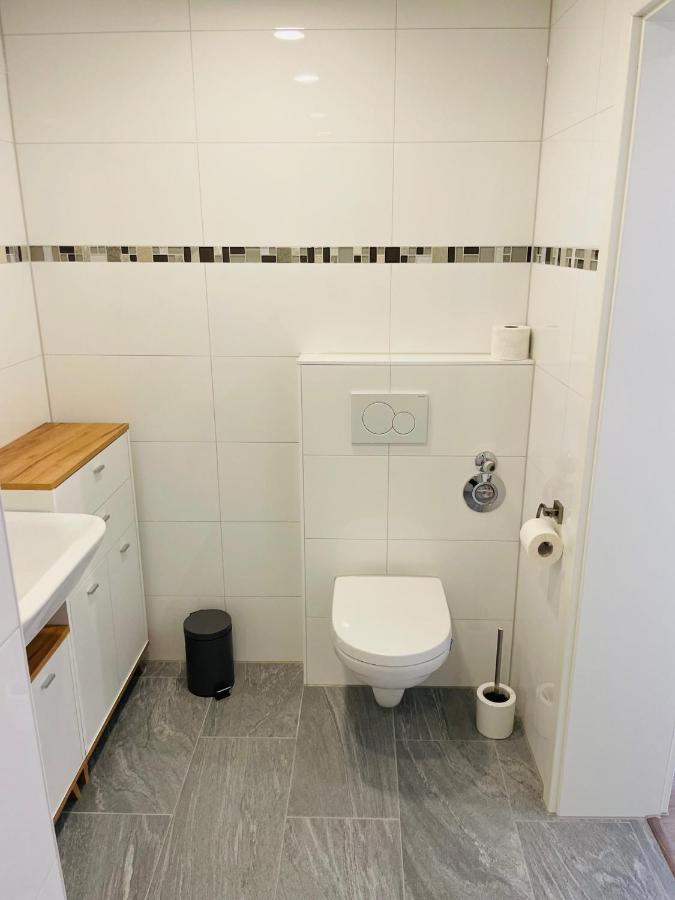 Zollernalb-Apartment Mg Albstadt Bagian luar foto