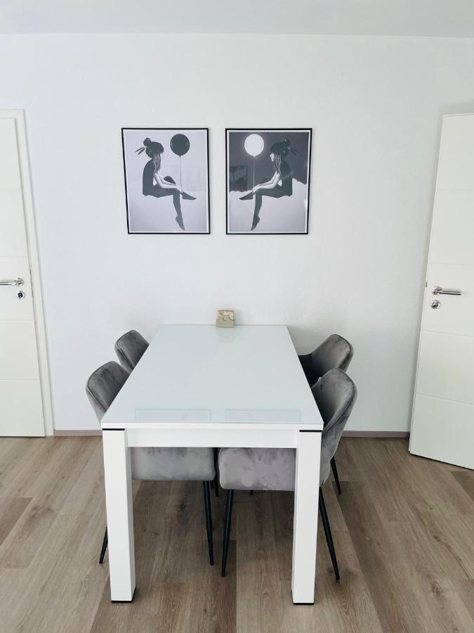 Zollernalb-Apartment Mg Albstadt Bagian luar foto